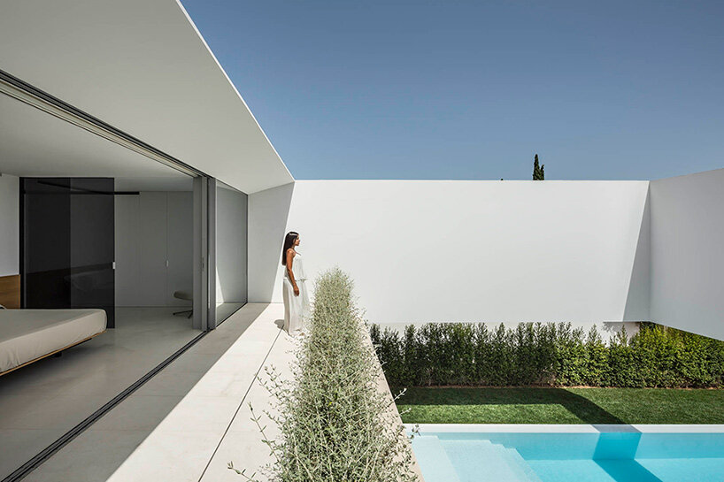 gallardo llopis arquitectos articulates house in ibiza around three trees