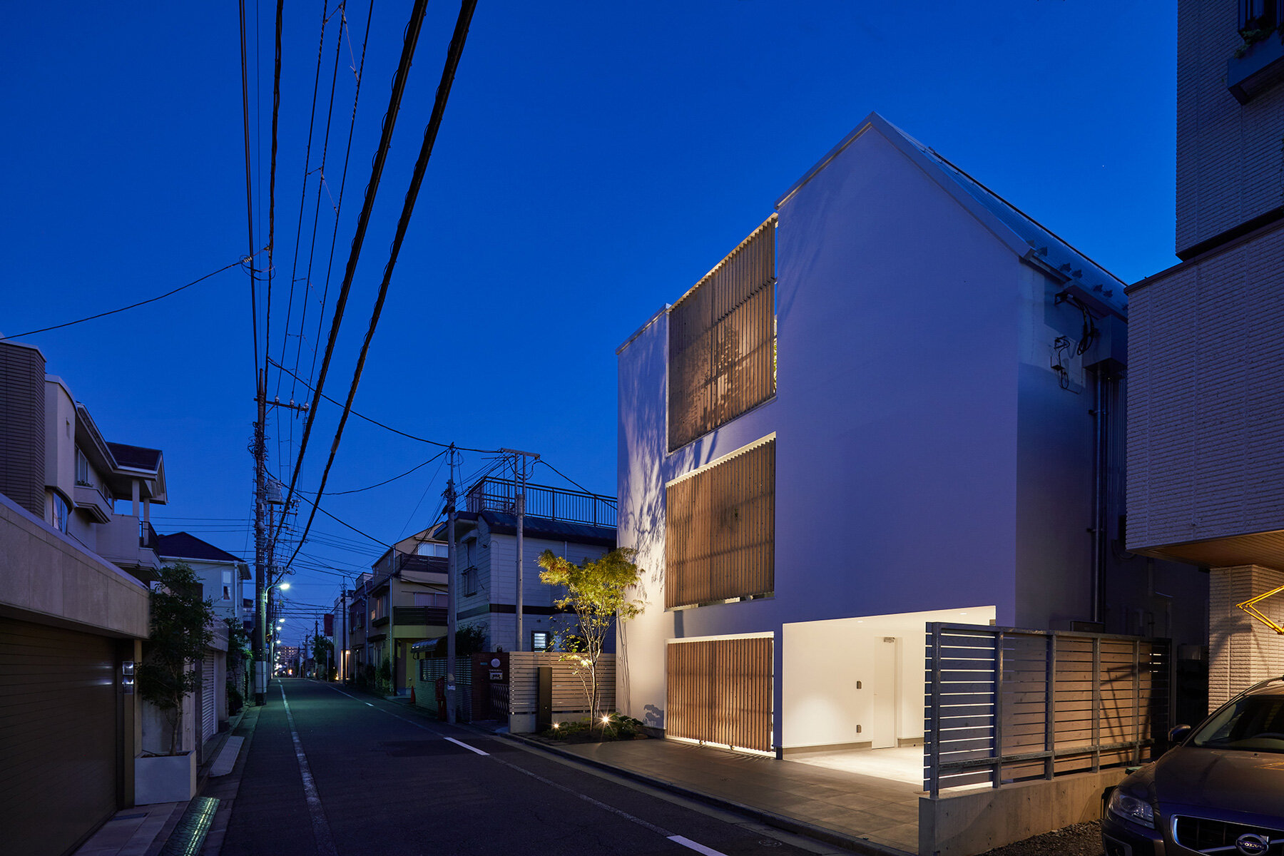 naf-architect-and-design-house-connected-by-courtyard-tokyo-designboom-large2