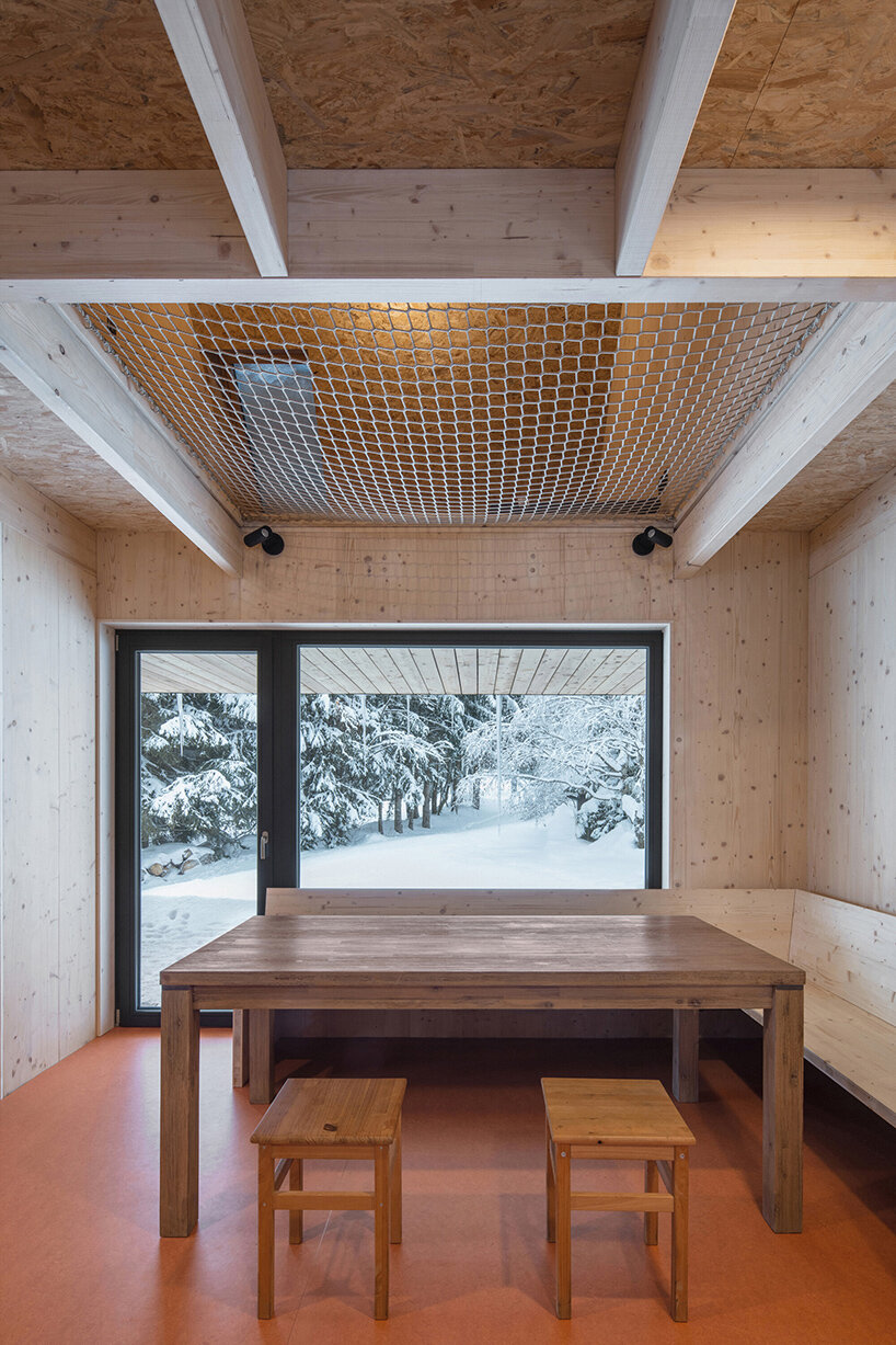 NEW HOW completes its weekend house nové hamry as a lookout tower in the mountains
