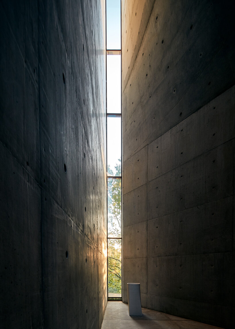 nicholas burns creates 'the chapel' as a place of meditation in sculptural concrete