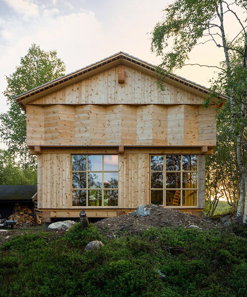 knut folstad's tømmertempelet playfully reinterprets the traditional norwegian cabin