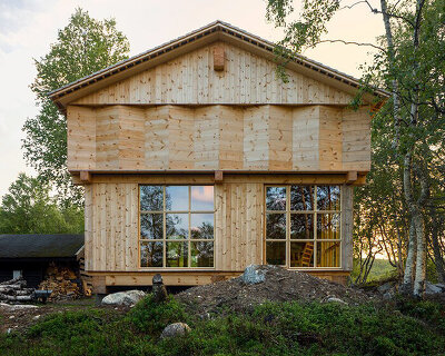 knut folstad's tømmertempelet playfully reinterprets the traditional norwegian cabin