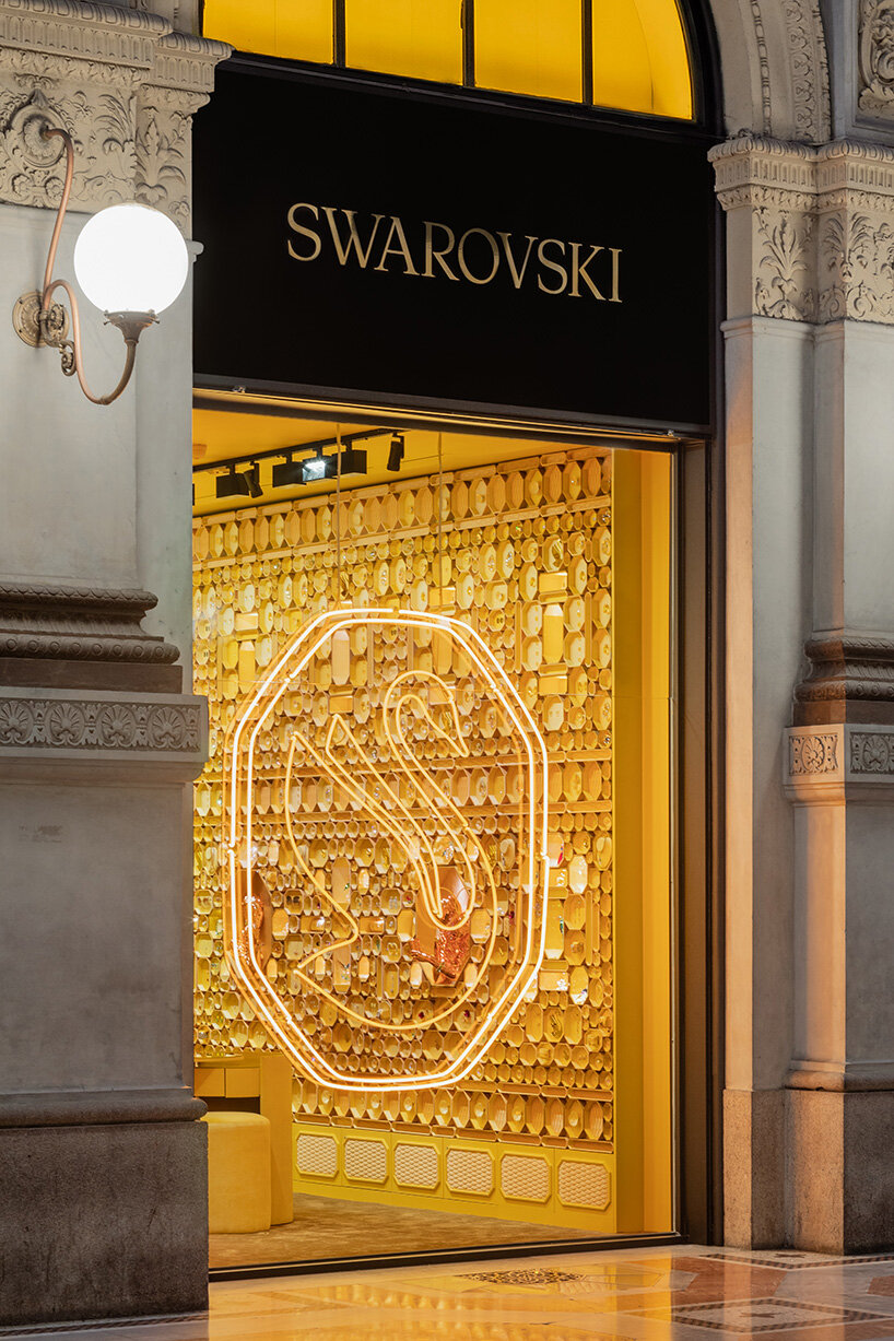 Swarovski Luxury Image & Photo (Free Trial) | Bigstock