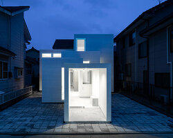 takuyahosokai-designed hair salon in niigata comprises five sequential volumes