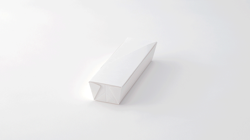 https://static.designboom.com/wp-content/uploads/2021/04/kenya-hara-paper-bento-boxes-to-reduce-waste-designboom-12.gif