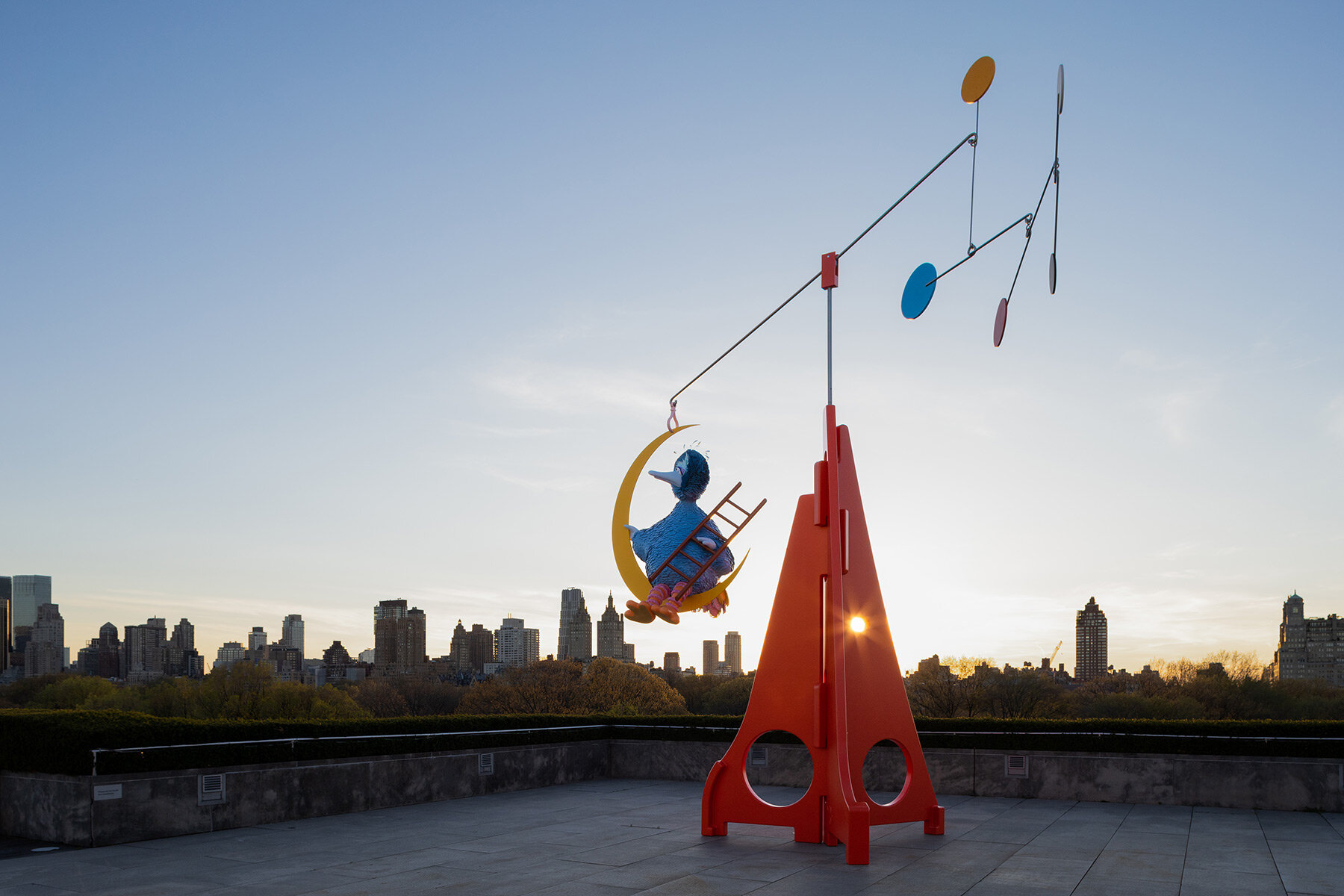 met-museum-alex-da-corte-roof-garden-designboom-08X