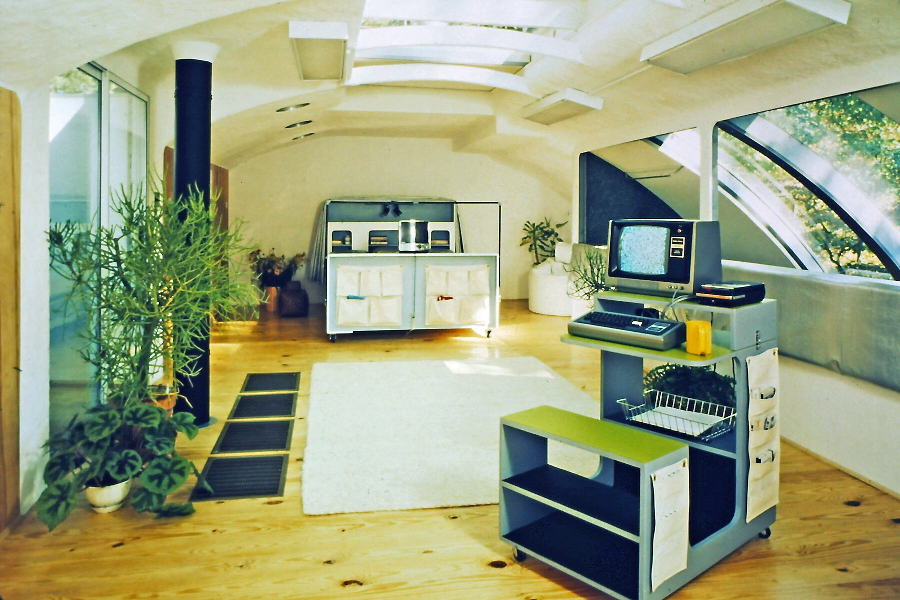michael-jantzen-solar-powered-house-1977-designboom-01X