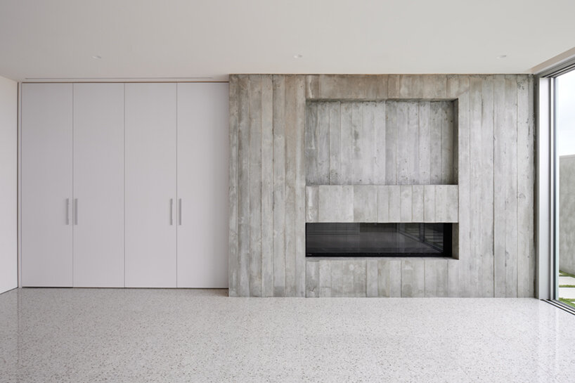 dan brunn curates a dwelling that is 'positively negative' along venice beach