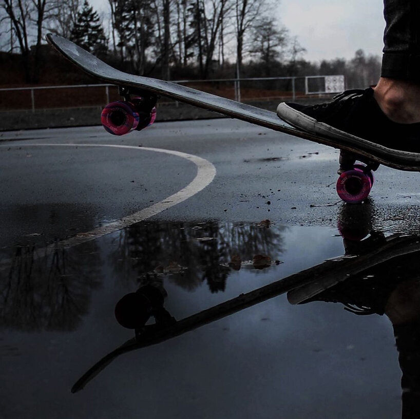 students develop a system to turn chewing gum into colorful skateboard wheels