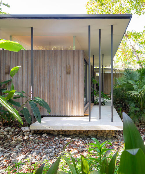 studio saxe weaves its sirena house through coasta rica's jungle shoreline
