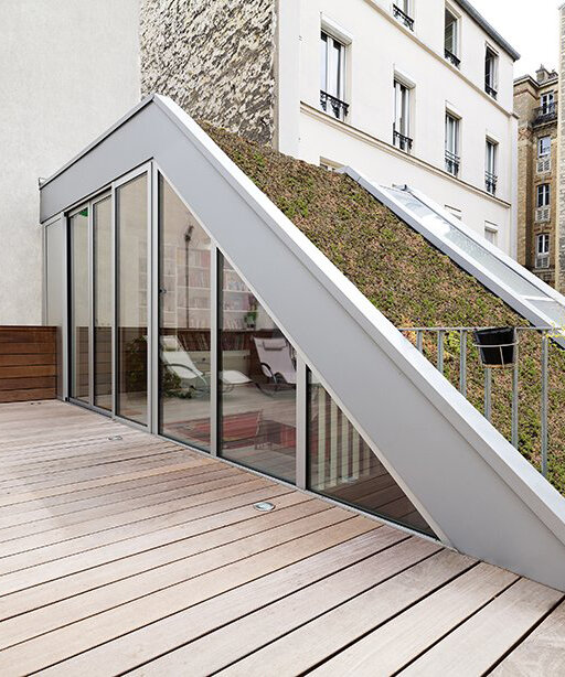 OVERCODE architecture urbanisme adds roof terrace to a house in paris