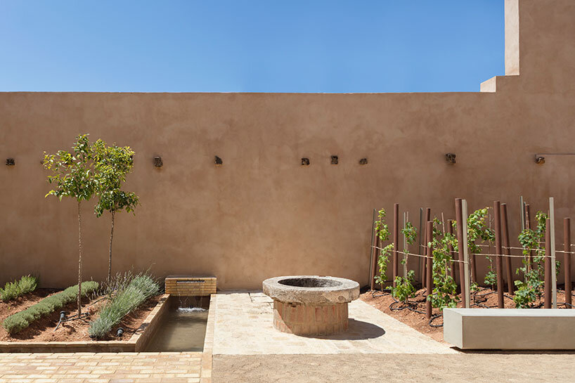 TRAZIA renovates a ruinous spanish convent to introduce its museo casa ayora