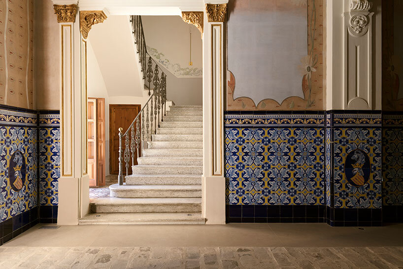 TRAZIA renovates a ruinous spanish convent to introduce its museo casa ayora