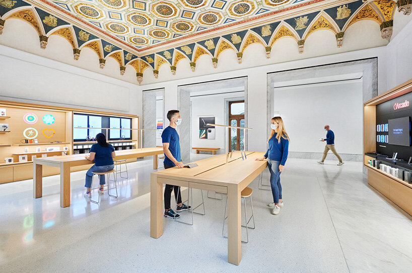 Apple S New In Rome By Foster, Big Ben Furniture On North Foster City