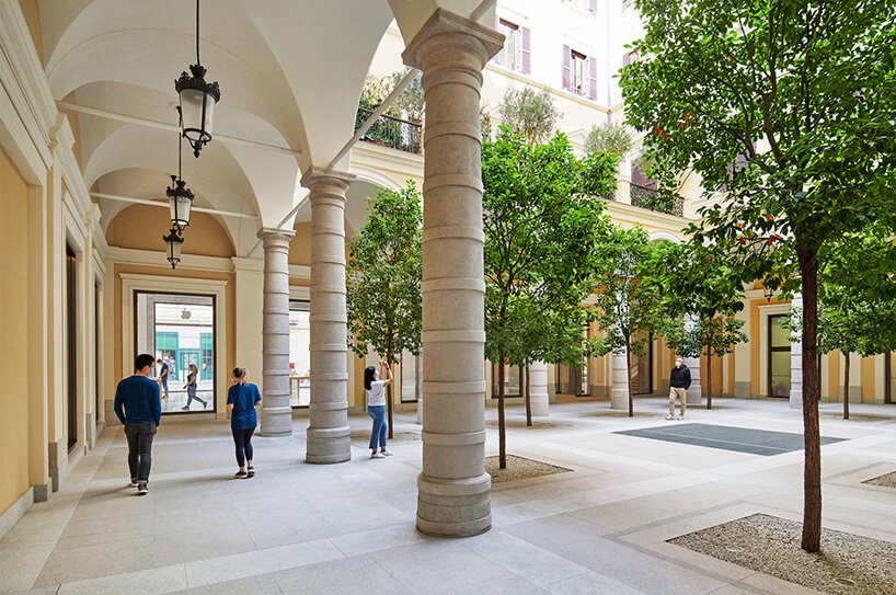 apple's new store in rome by foster + partners occupies a renovated 17th century palazzo