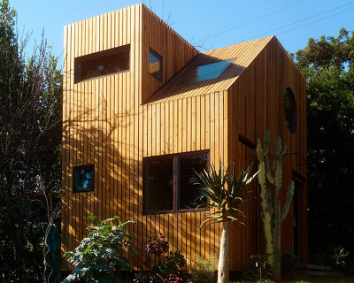 jerome byron's 23 sqm timber guesthouse in LA takes its cues from children's treehouses
