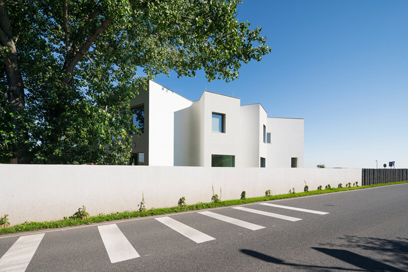 montessori kindergarten no architects