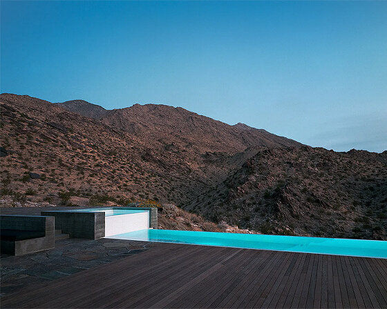 EYRC's ridge mountain house is designed to harmonize with its desert context