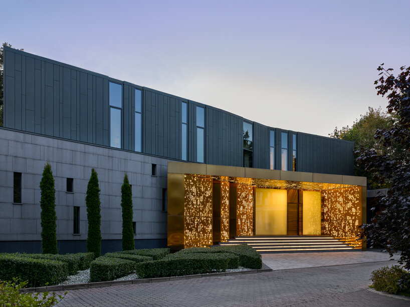 SAOTA silver pine villa moscow designboom