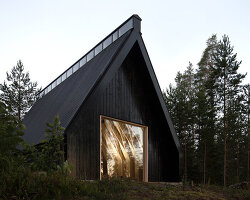tervajärvi forest chapel in finland demonstrates the beauty of timber detailing