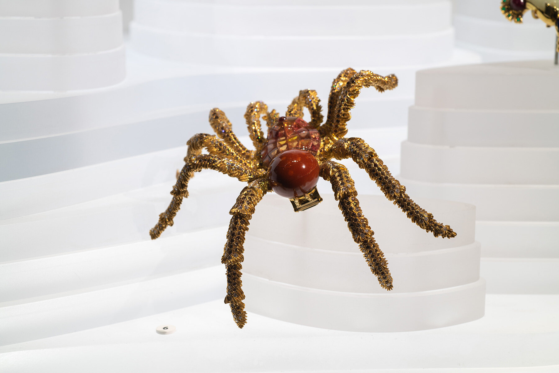 american-museum-of-natural-history-halls-of-gems-minerals-designboom-09X