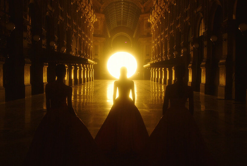 AMO lights up an emblematic milanese gallery for bulgari's fine jewelry show