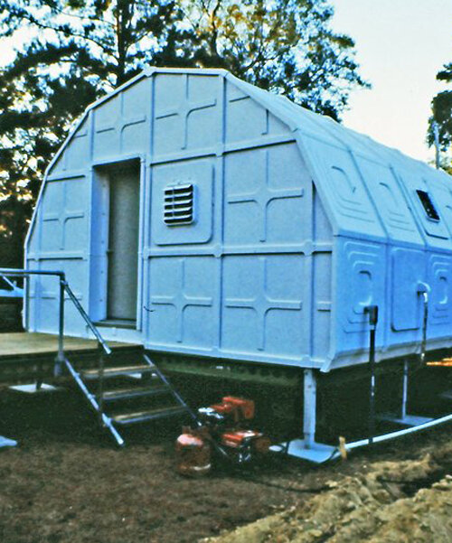 a modular, prefabricated building system from the 80s that could be built by two people