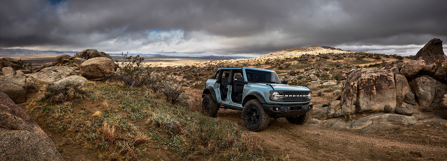 ford-bronco-2021-removal-doors-video-designboom-005