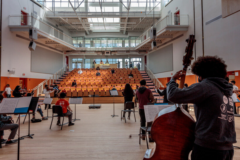 frank gehry completes beckmen YOLA center for los angeles philharmonic