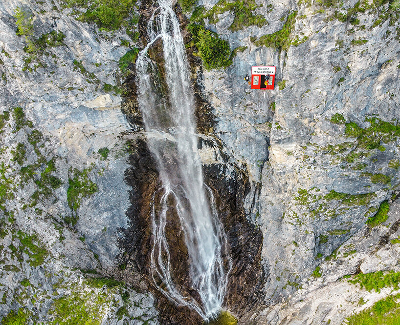 hikers are not happy with this art installation by steinbrener/dempf & huber