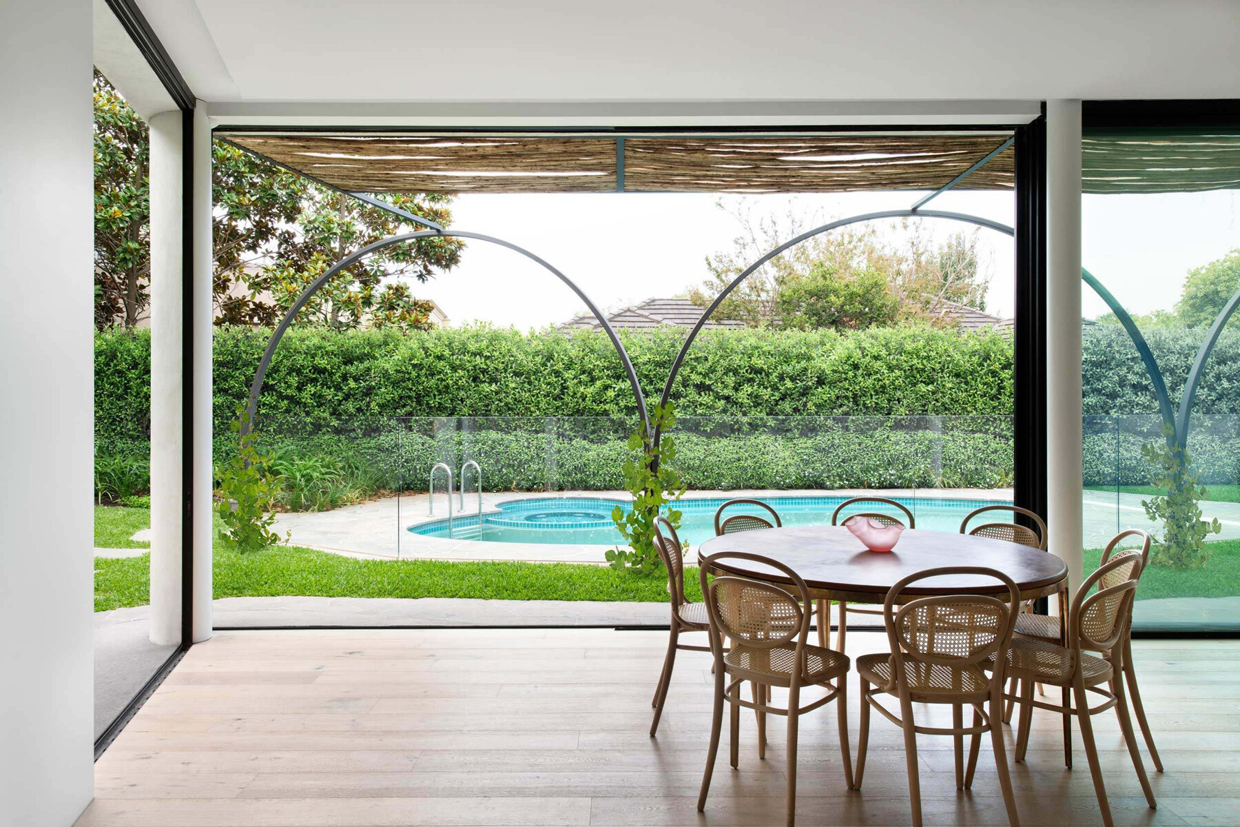 birch-tree-house-by-susi-leeton-architects-and-interiors-designboom-25X