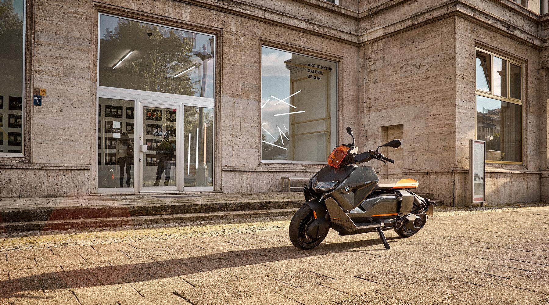 bmw-ce-04-motorcycle-production-designboom11