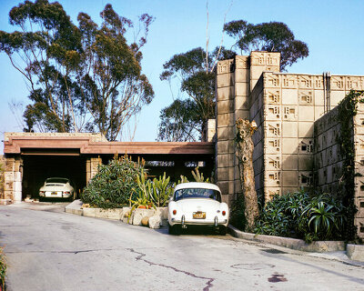 frank lloyd wright's freeman house in los angeles is on sale for $4.25 million