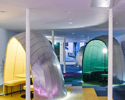 lazerian's otherworldly aluminum pods occupy an art gallery-cum-bar in manchester