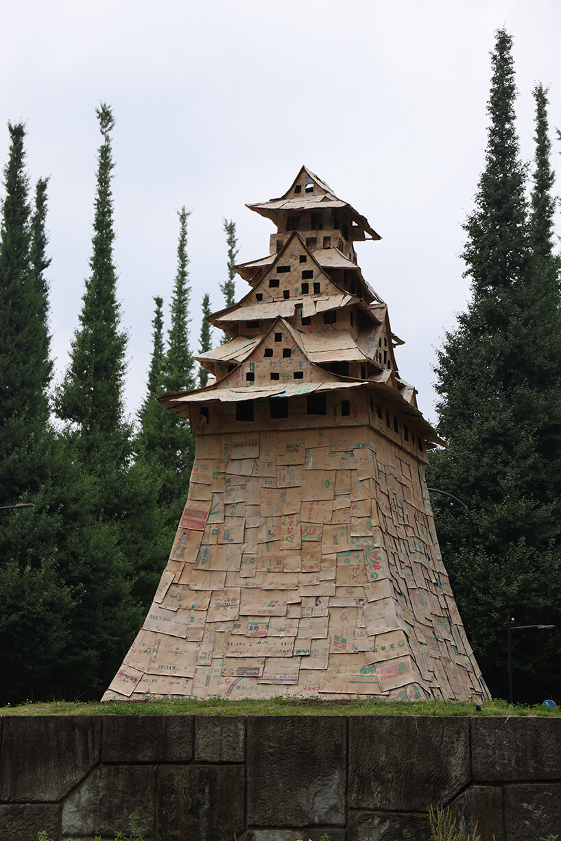 cardboard + blue tarp castles by makoto aida emphasize temporariness in tokyo