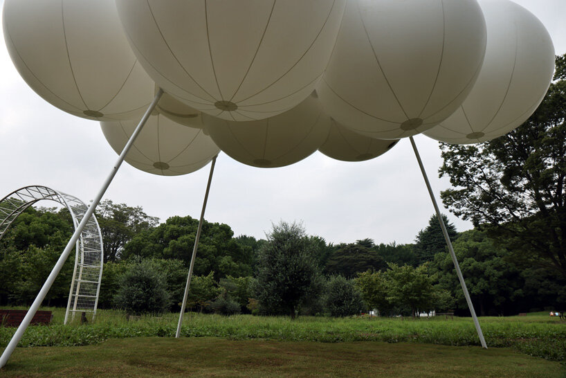 sou fujimoto installs temporary pavilion of fluffy, floating clouds in tokyo