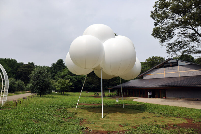 sou fujimoto installs temporary pavilion of fluffy, floating clouds in tokyo