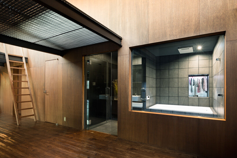 two floating floors add space for sunbathing inside tokyo house by toru kashihara architects