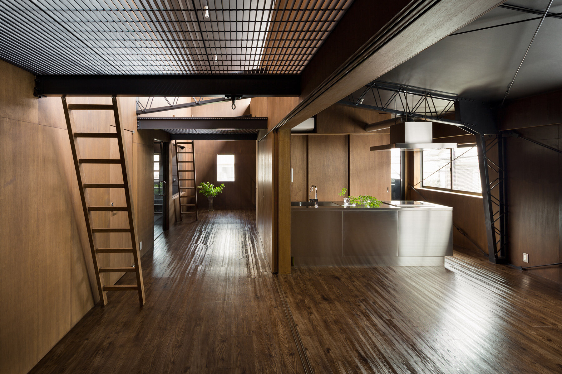 toru-kashihara-architects-house-with-black-ceiling-tokyo-designboom-large2