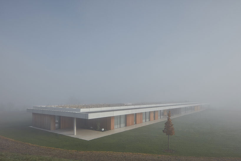 ADR architects kostelec house