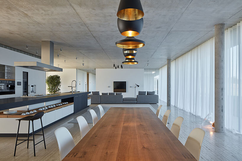 ADR architects kostelec house