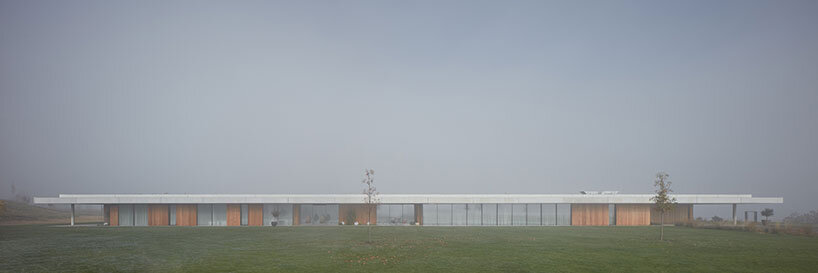 ADR architects kostelec house