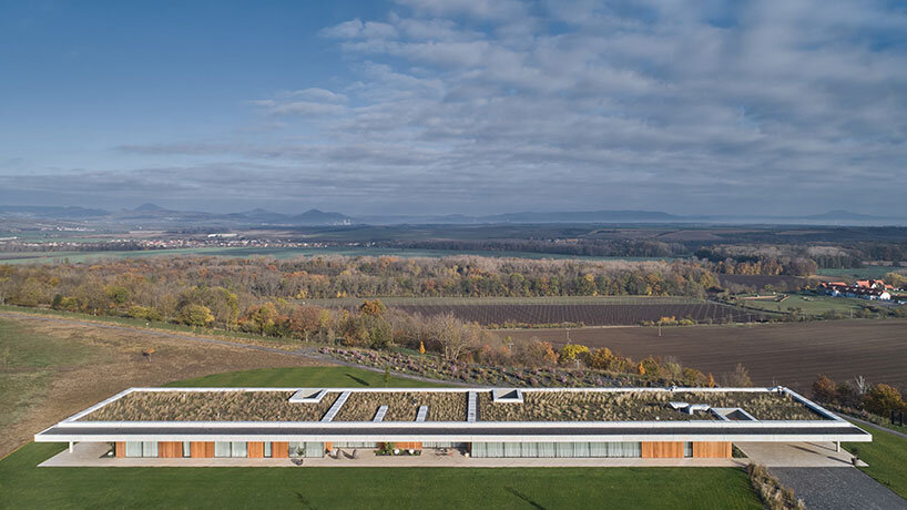 ADR architects kostelec house