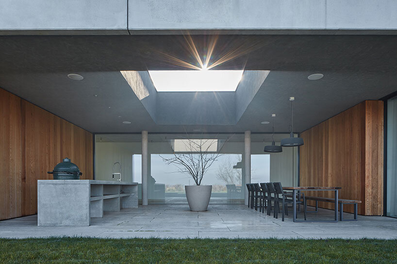 ADR architects kostelec house