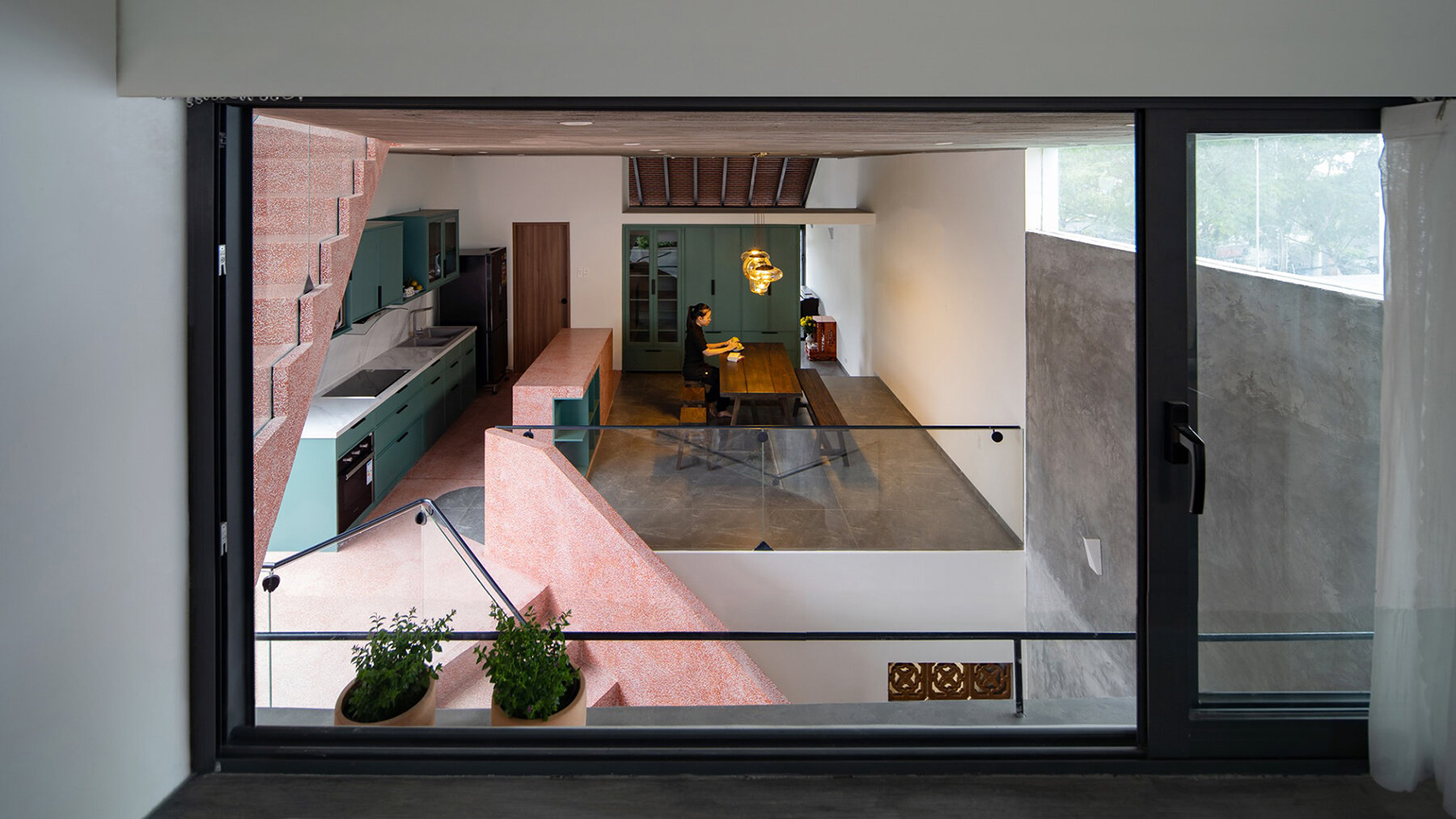 ad+studio-residence-vietnam-terracotta-staircase-designboom-1800