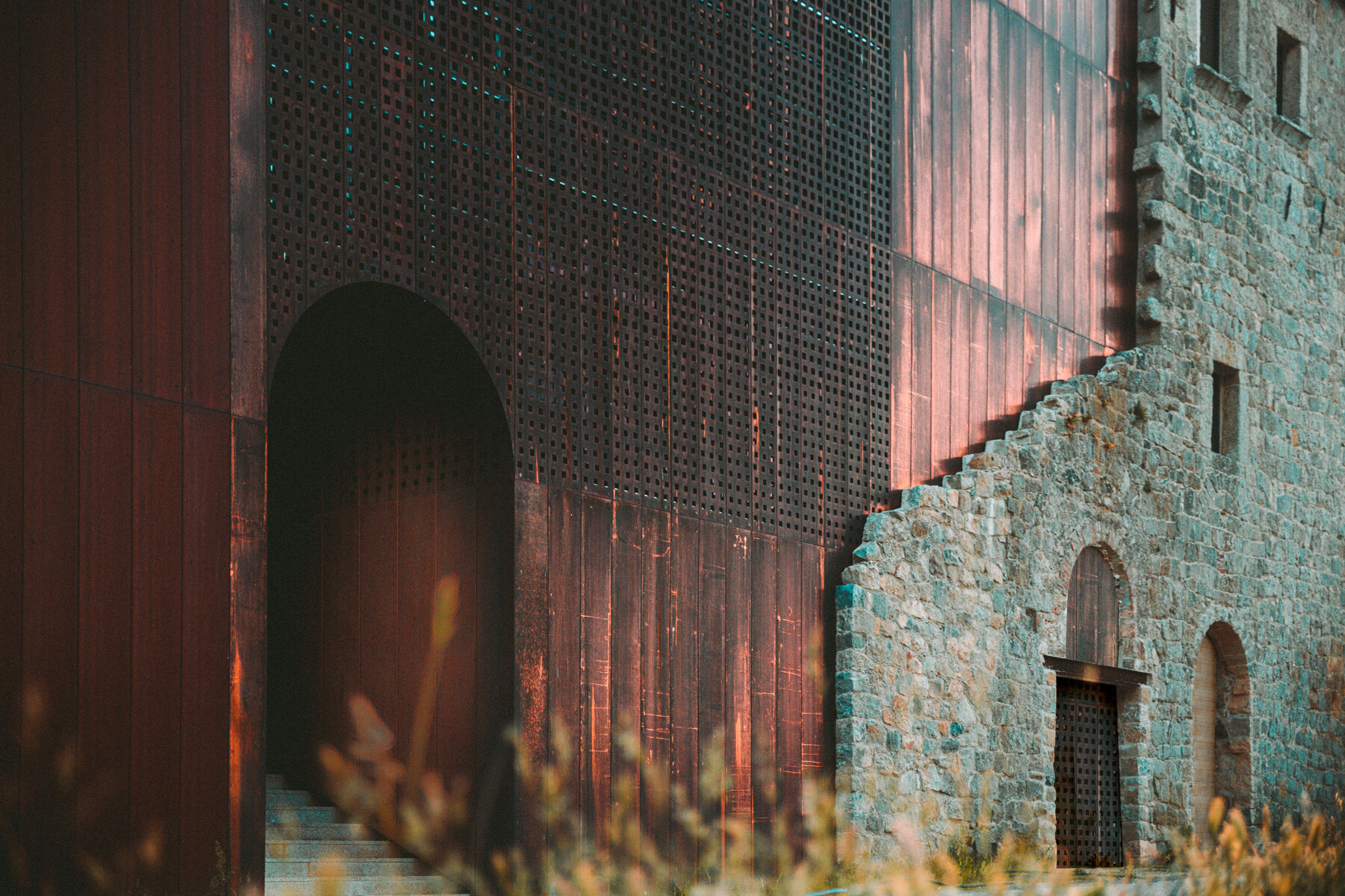 amelia-tavella-copper-clad-extension-convent-corsica-designboom-31X