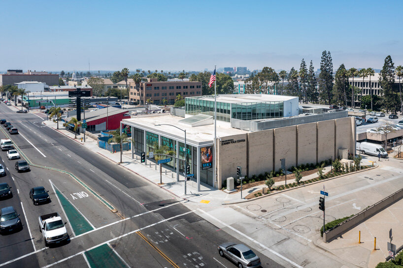 https://static.designboom.com/wp-content/uploads/2021/08/frank-gehry-partners-yola-center-performance-hall-los-angeles-philharmonic-california-designboom-43.jpg