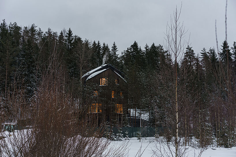 Дом Horomistudio с видом на лес