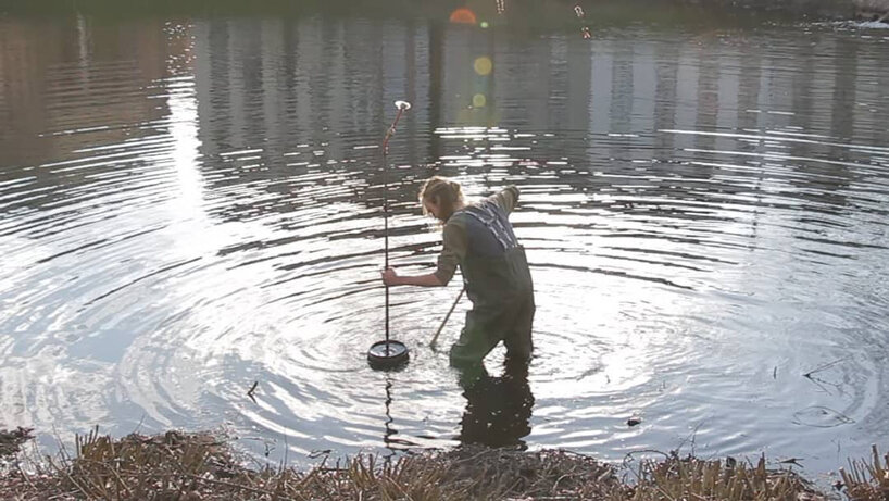 dutch engineer develops motorcycle running on methane recovered from swamps