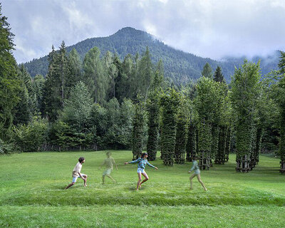 studio roosegaarde's surreal liquid landscape starts rippling by stepping on it